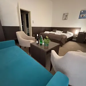 Embassy By Lh Apartmanhotel