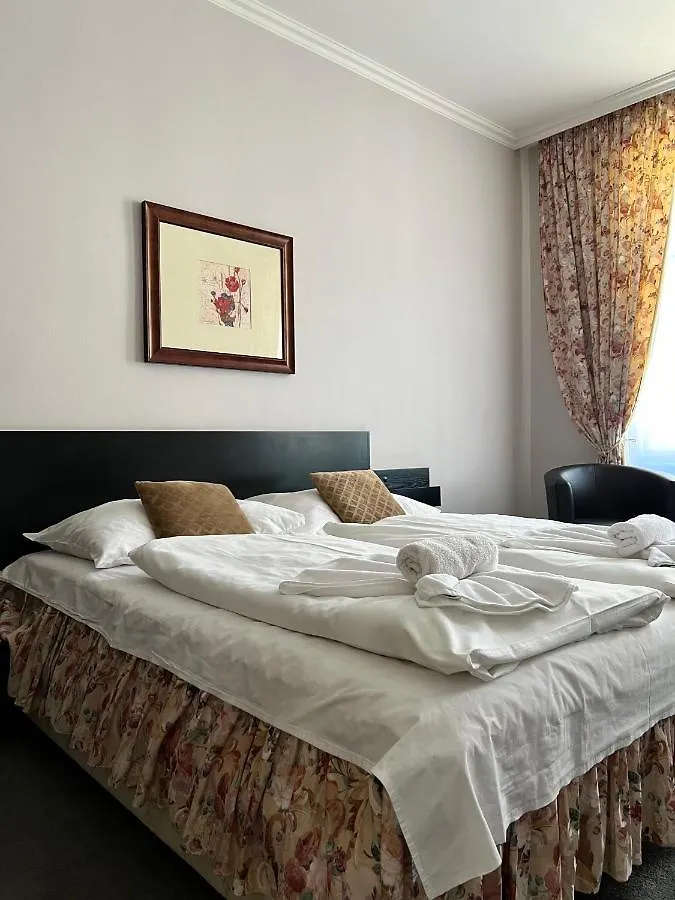 Hotel Geo Прага Чехия